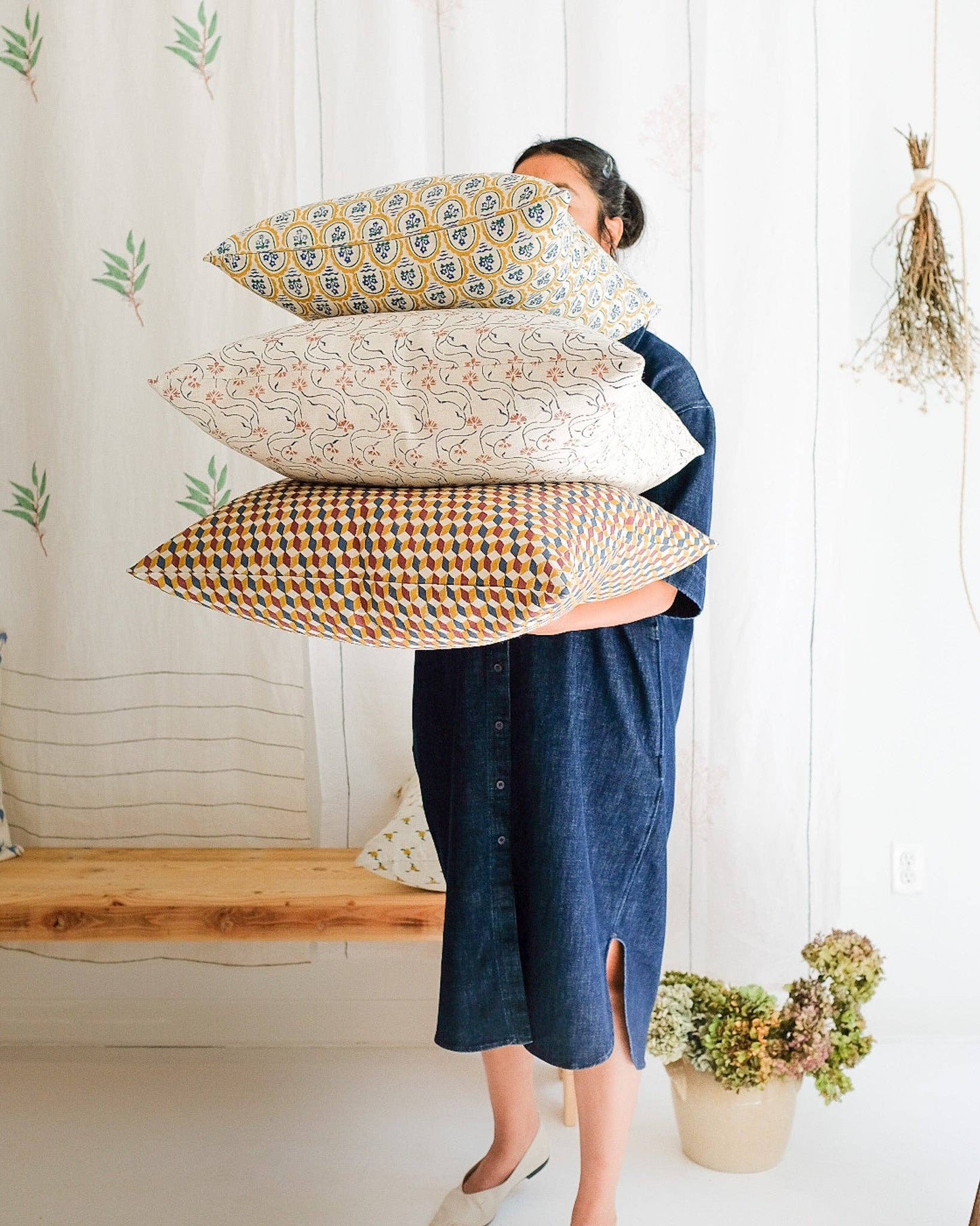 Soil to Studio - Saba - Hand Block-printed Linen Pillowcase: 14x20