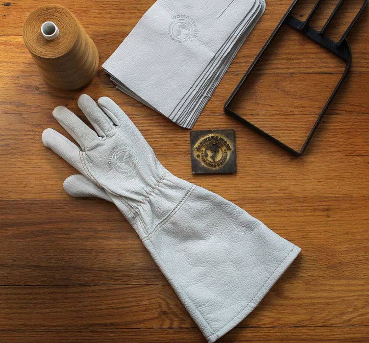 The Goatskin Gauntlet Glove - Womanswork