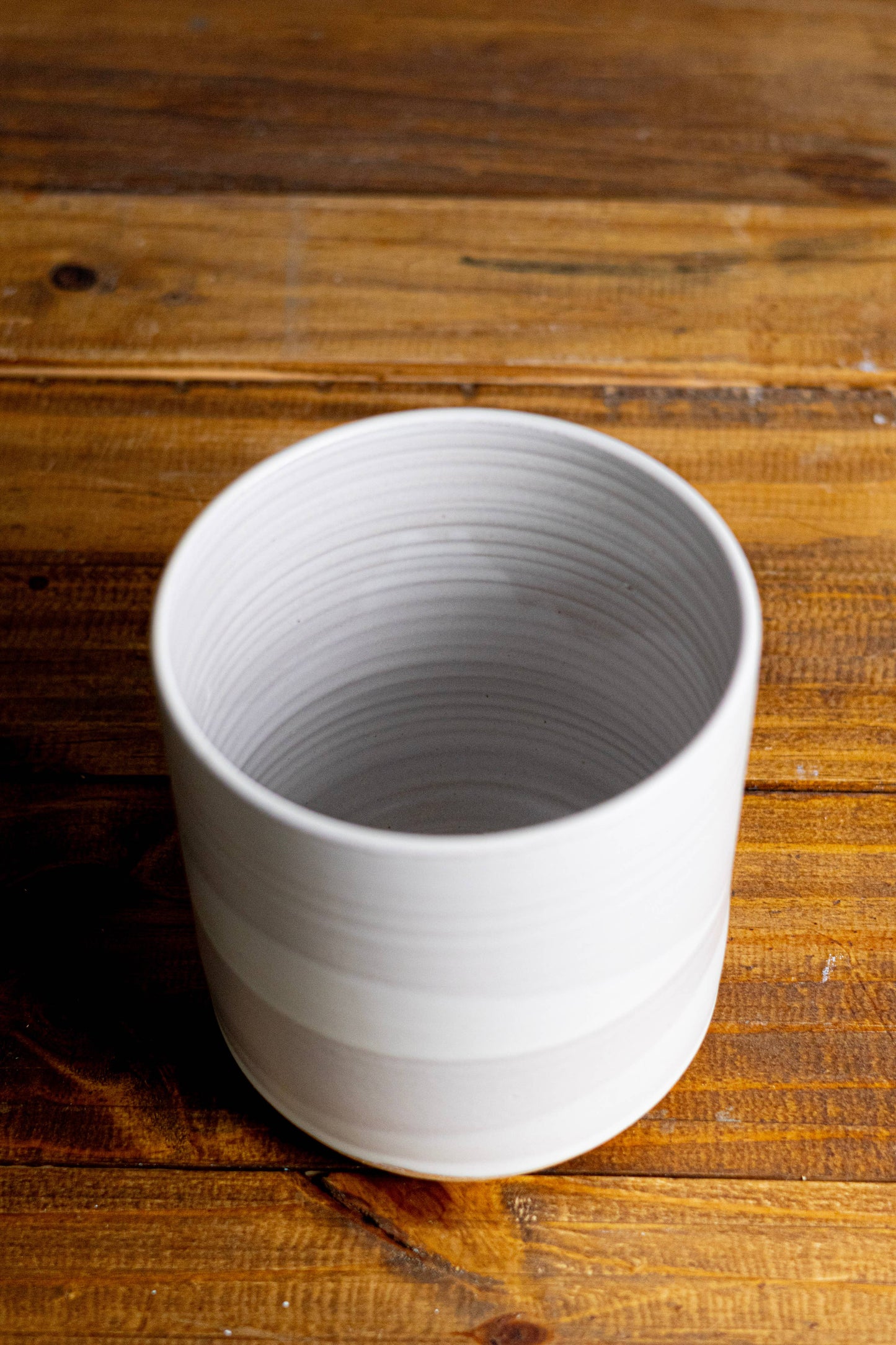 Handmade Criss-Cross Utensil Holder – Ceramic Crock