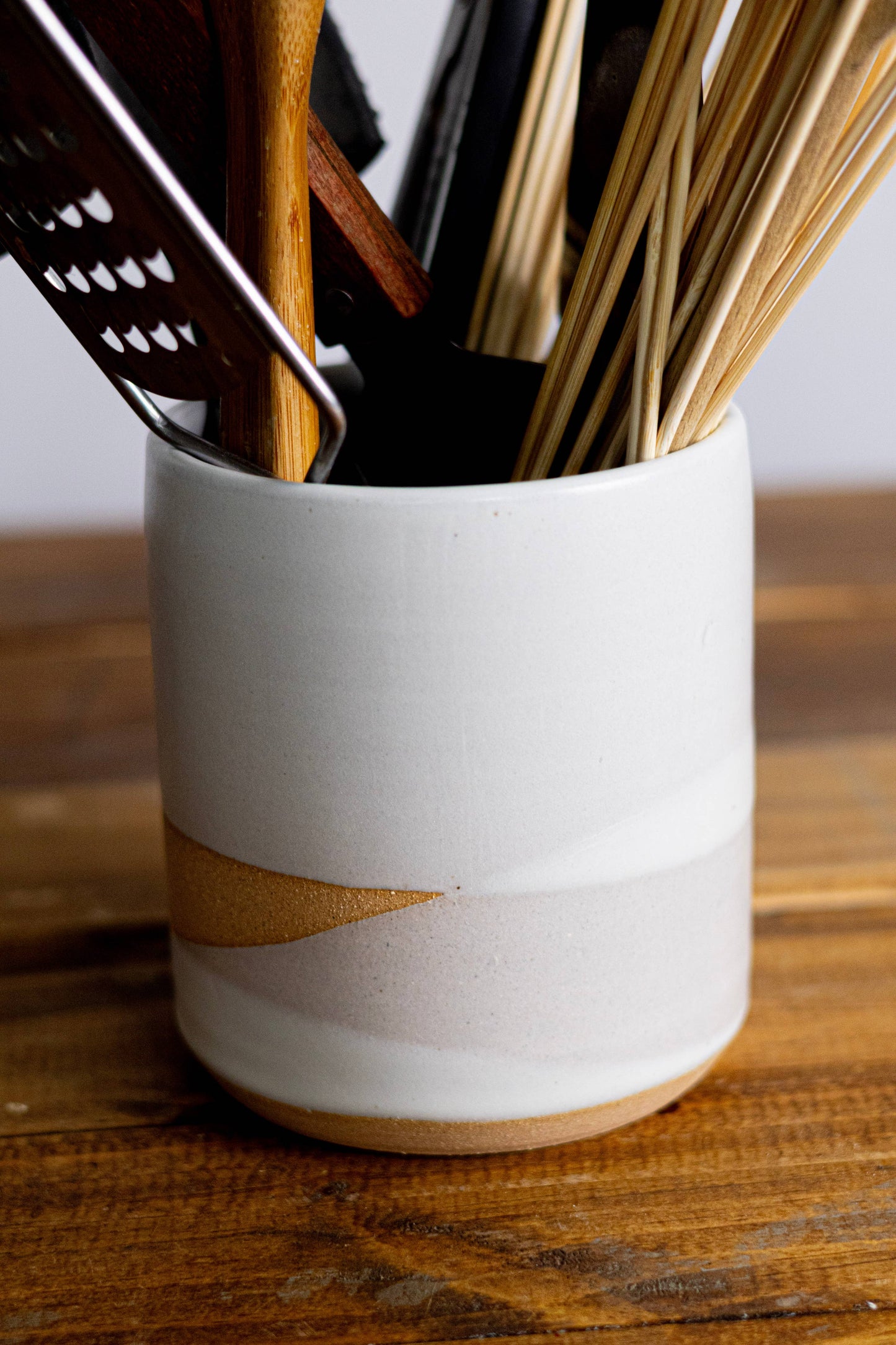 Handmade Criss-Cross Utensil Holder – Ceramic Crock