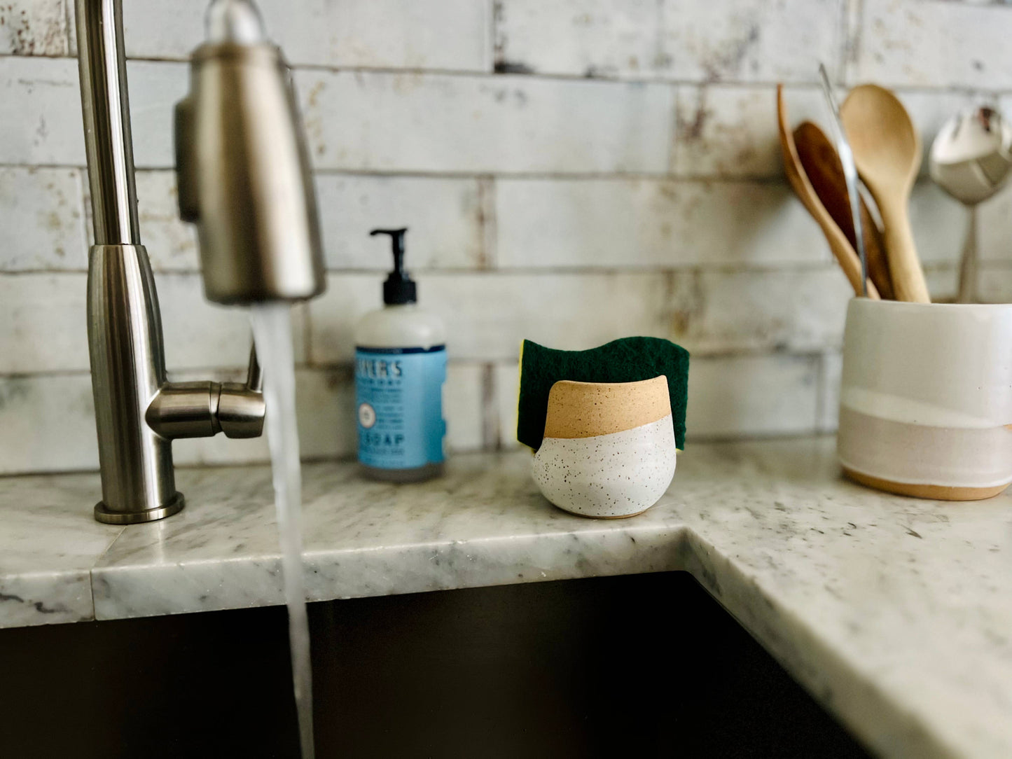Handmade Ceramic Sponge Holder – Modern Sink Accessory