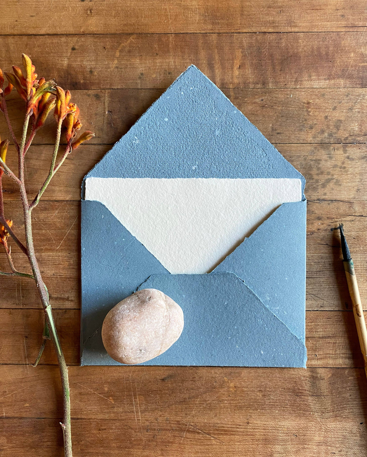 Indigold handmade 6.5 x 5" set of paper & envelopes