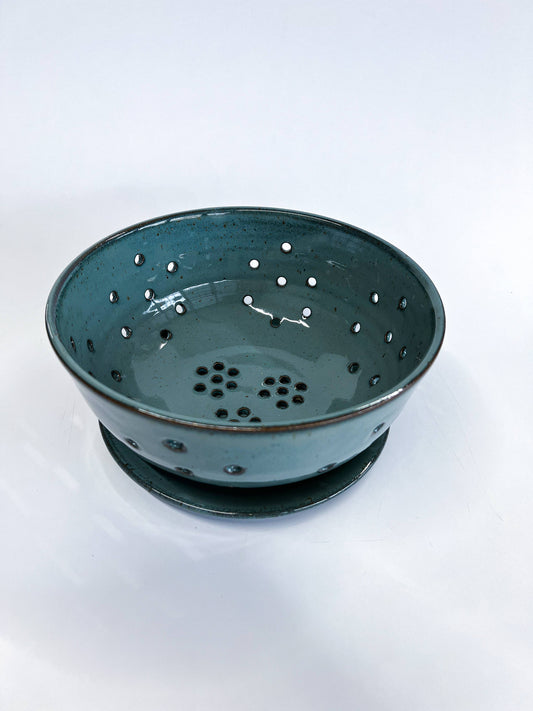Large Berry Bowl With Dish