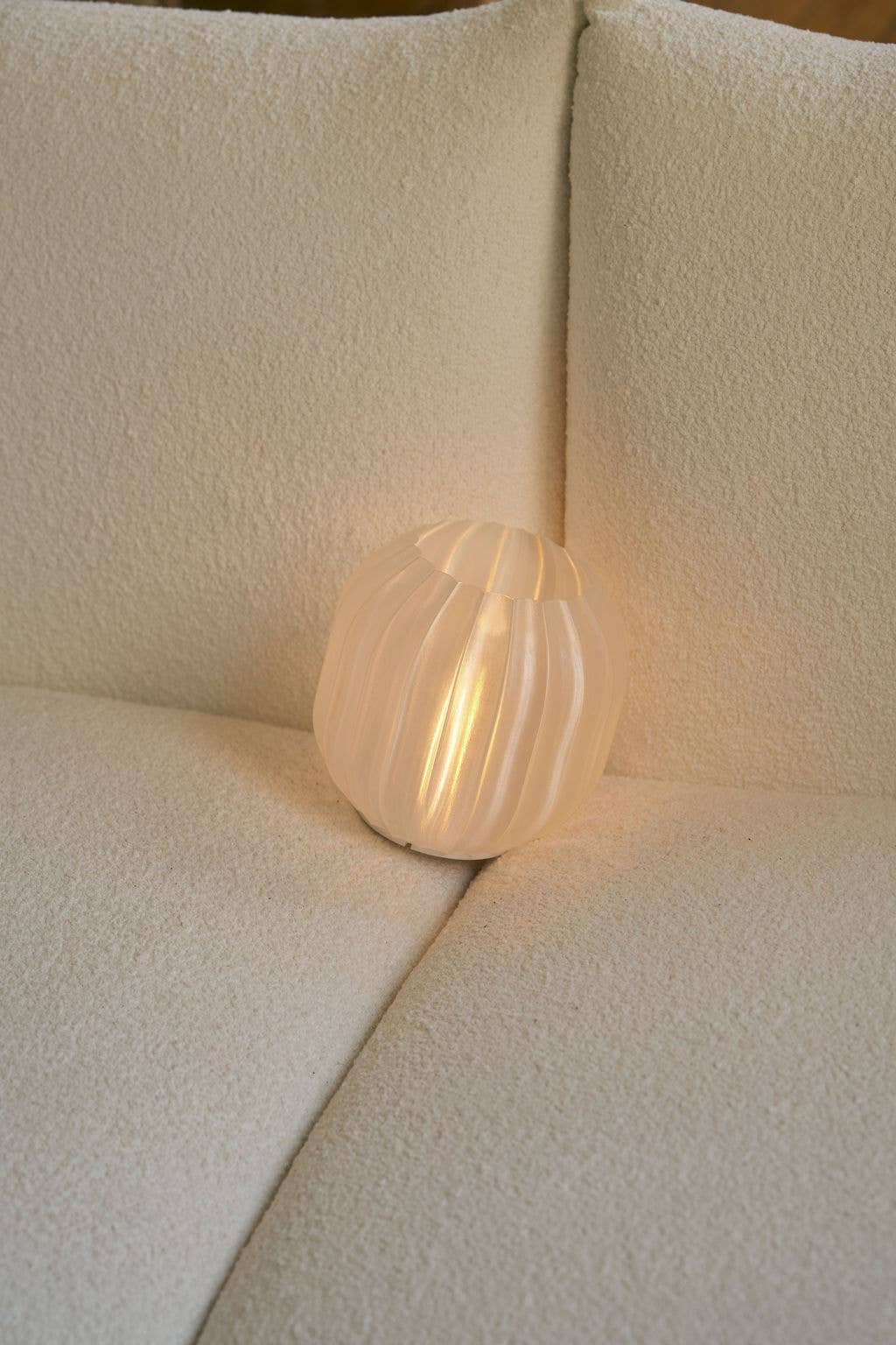 Humber - Mini Lantern Portable Lamp, Wireless and Rechargeable: Warm White