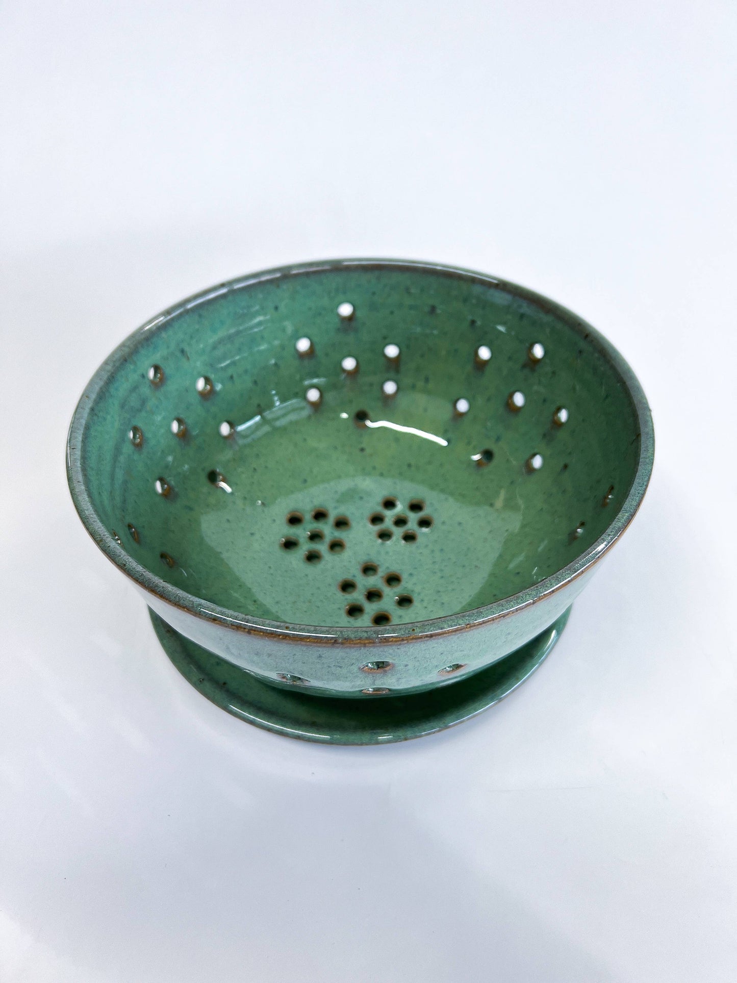 Large Berry Bowl With Dish