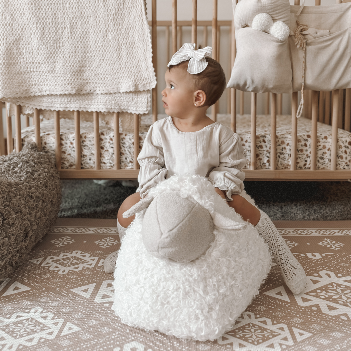 BAA BAA Sheep POUF Ride-on toys