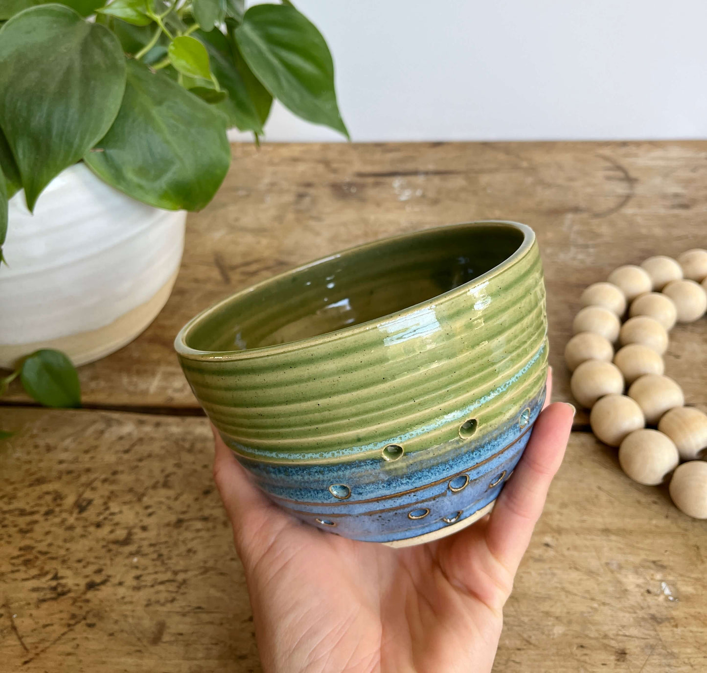 Classic Summer Berry Bowl With Saucer - Ceramic Colander