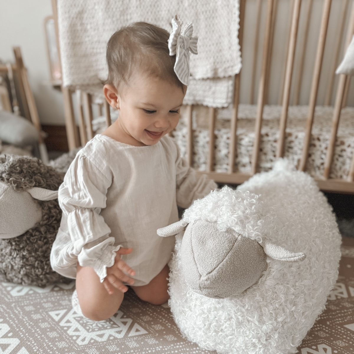BAA BAA Sheep POUF Ride-on toys
