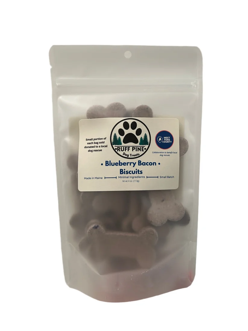Dog Treats, Blueberry Bacon Biscuits (4 oz) - Ruff Pine Dog Treats