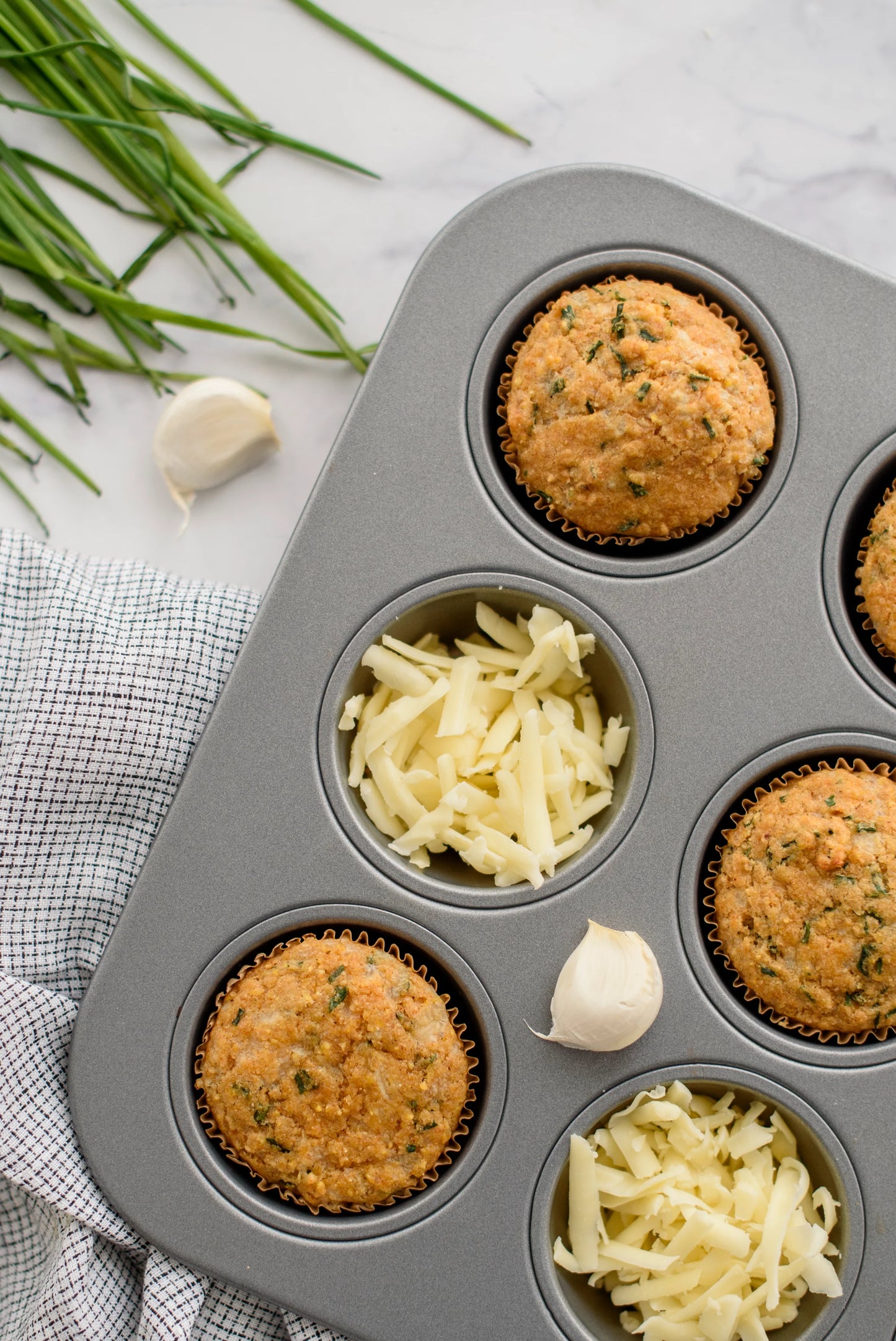 Muffins, Cheddar Chive (4 pack)