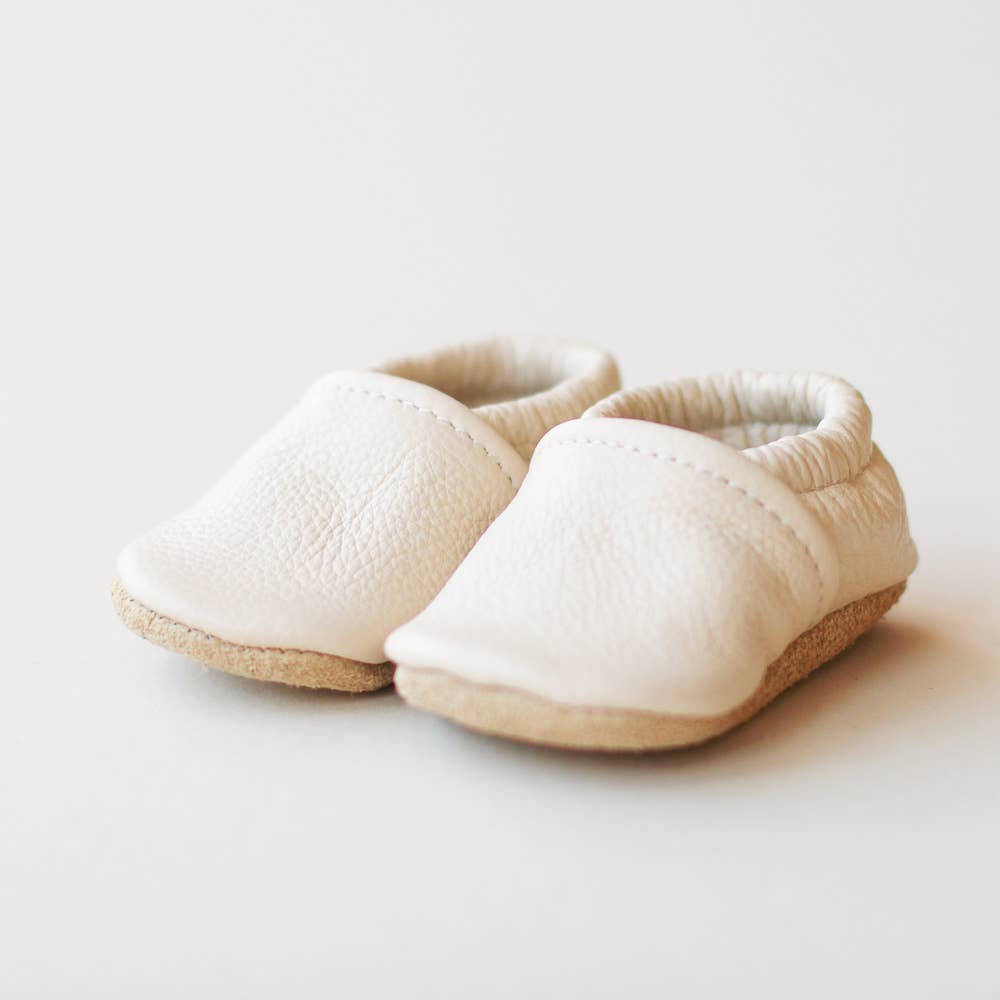 Gender Neutral Baby Moccs in Cream | Slip-On Baby Shoes
