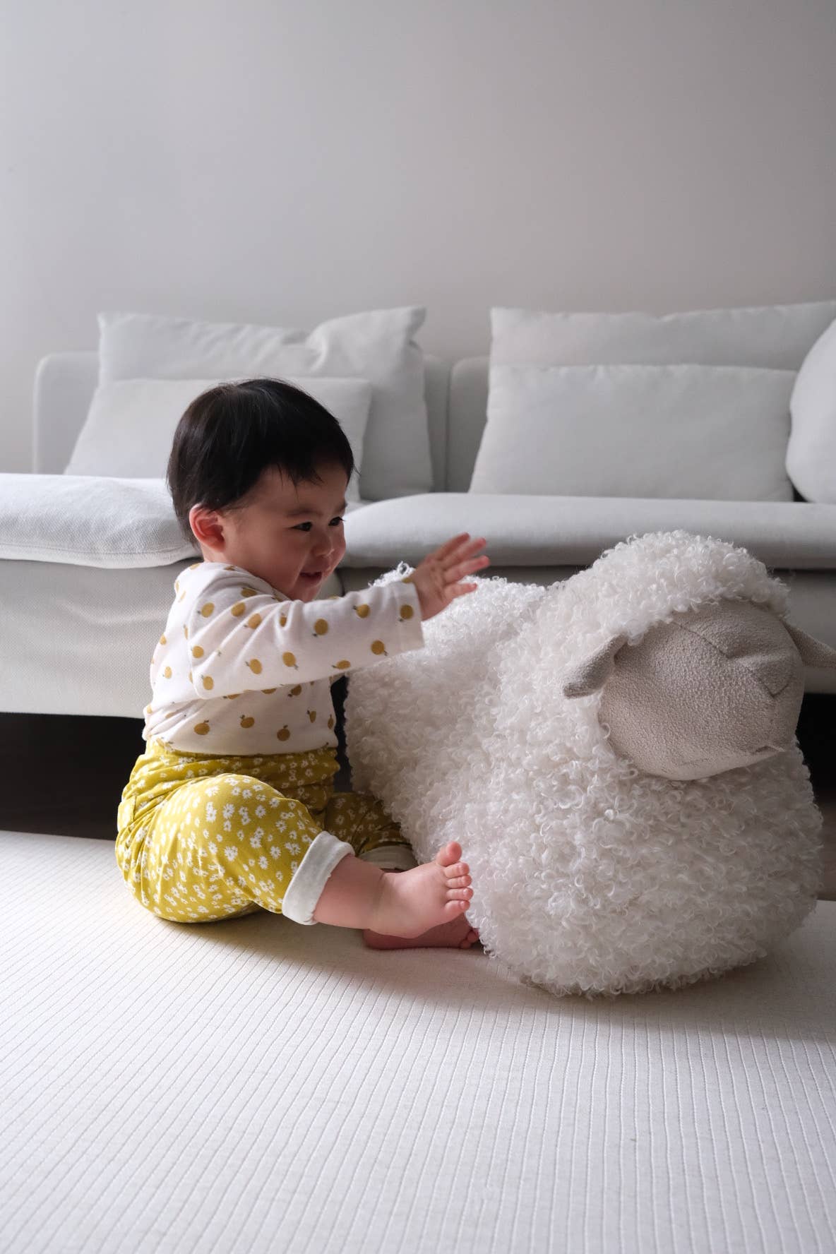 BAA BAA Sheep POUF Ride-on toys