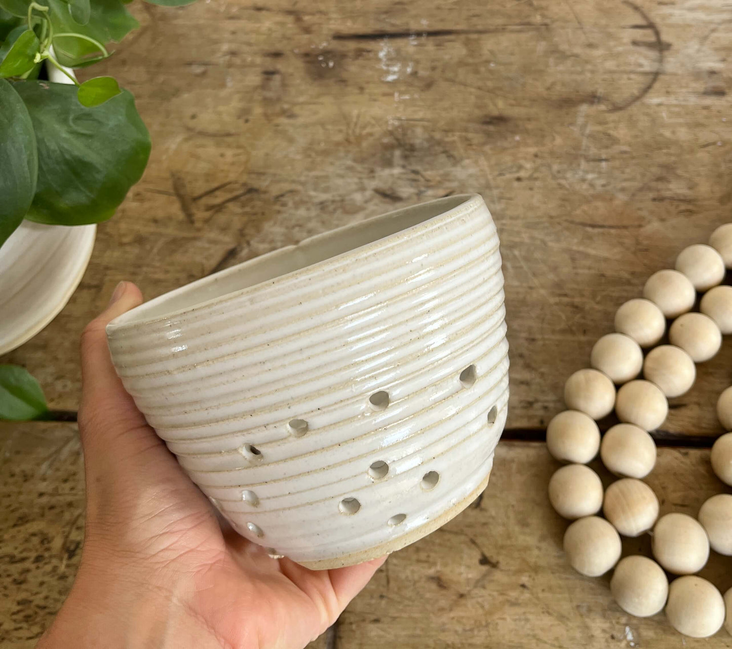 Classic Summer Berry Bowl With Saucer - Ceramic Colander