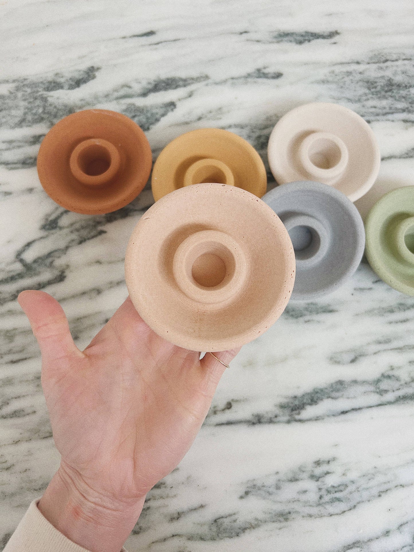 Saucer candle holder