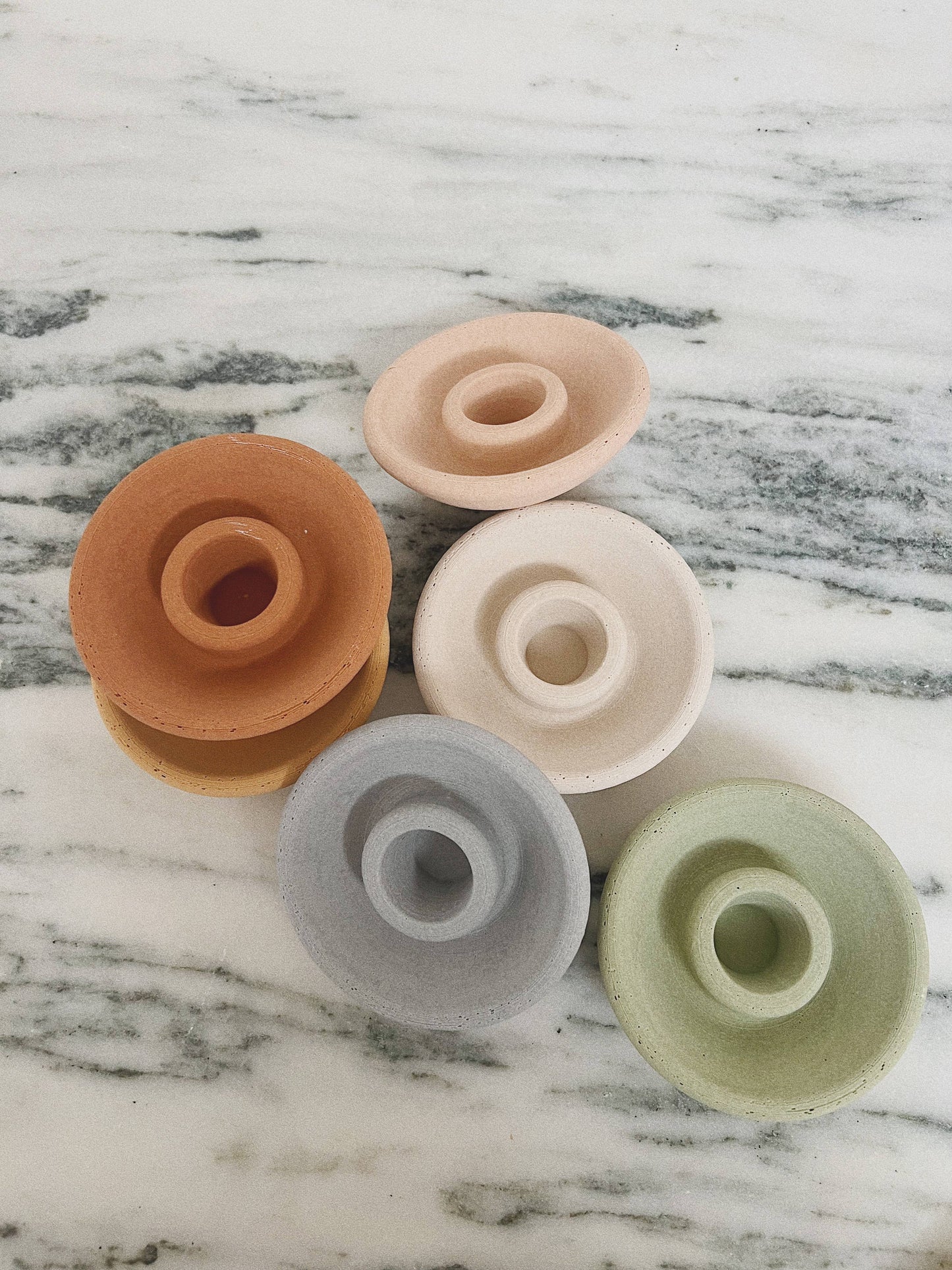 Saucer candle holder