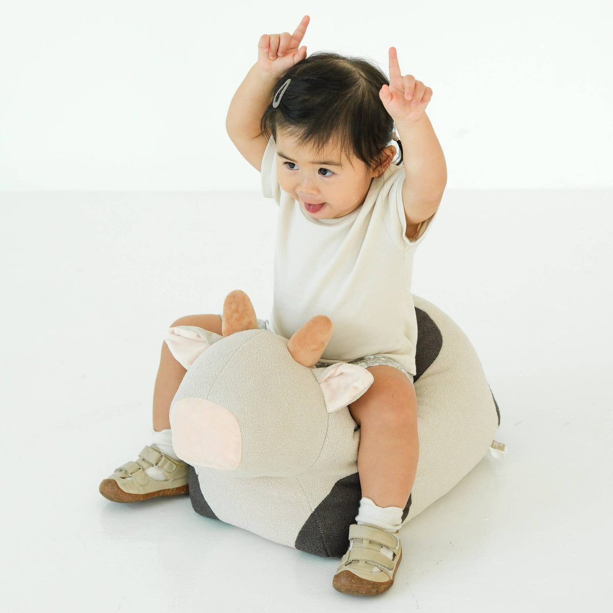 MOO MOO COW POUF Ride-on toys