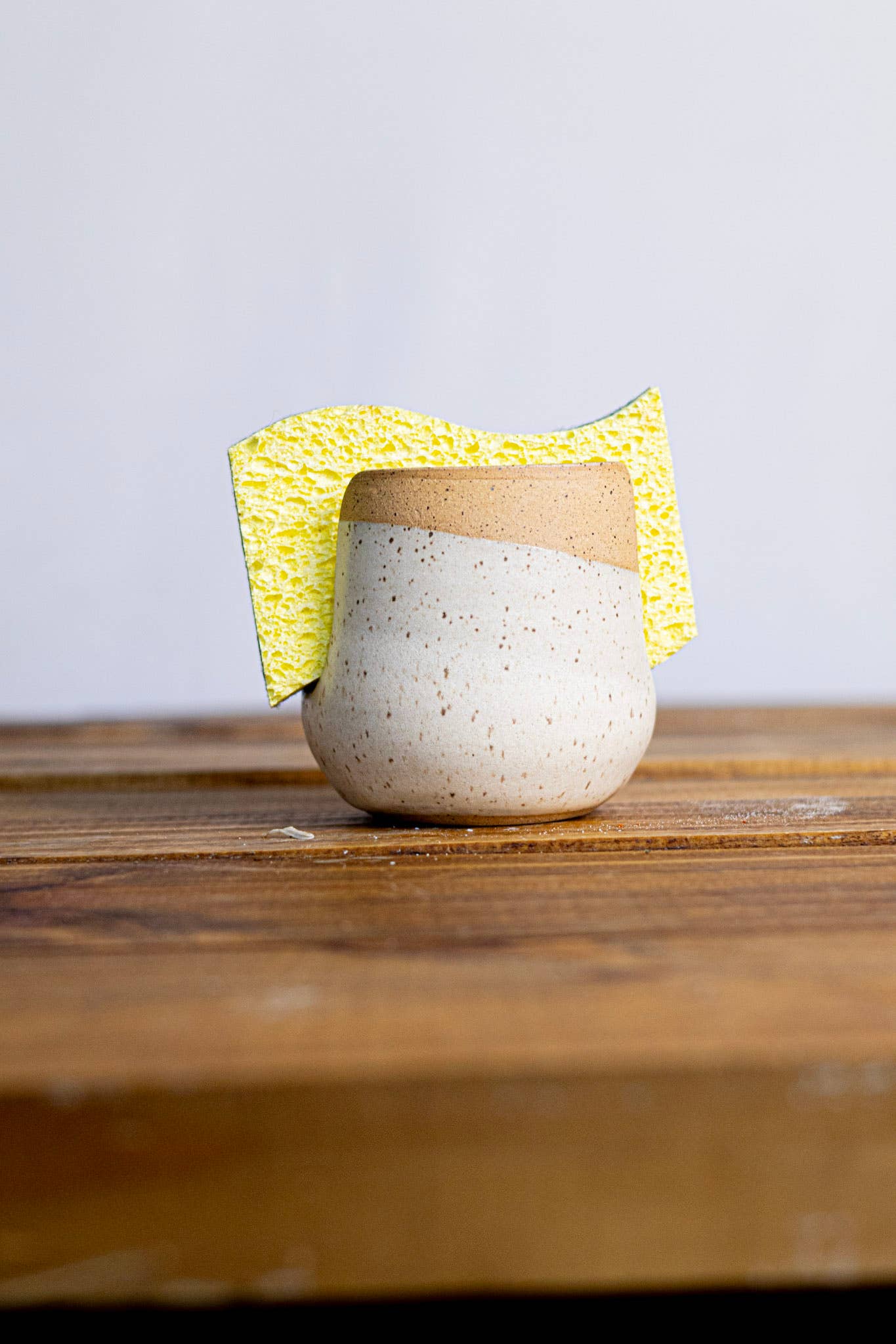 Handmade Ceramic Sponge Holder – Modern Sink Accessory