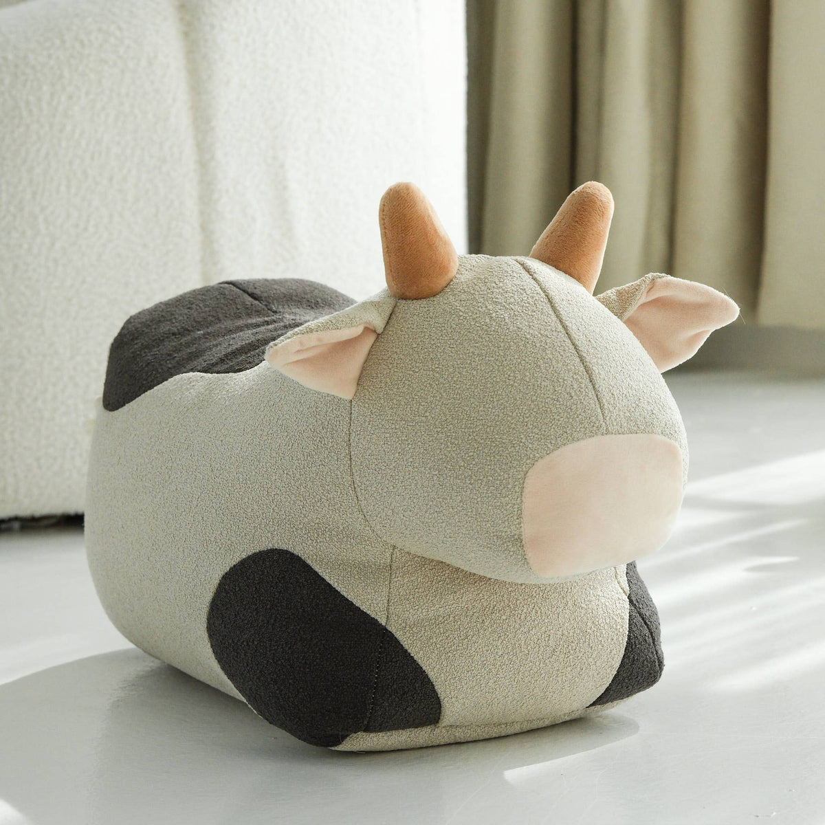 MOO MOO COW POUF Ride-on toys