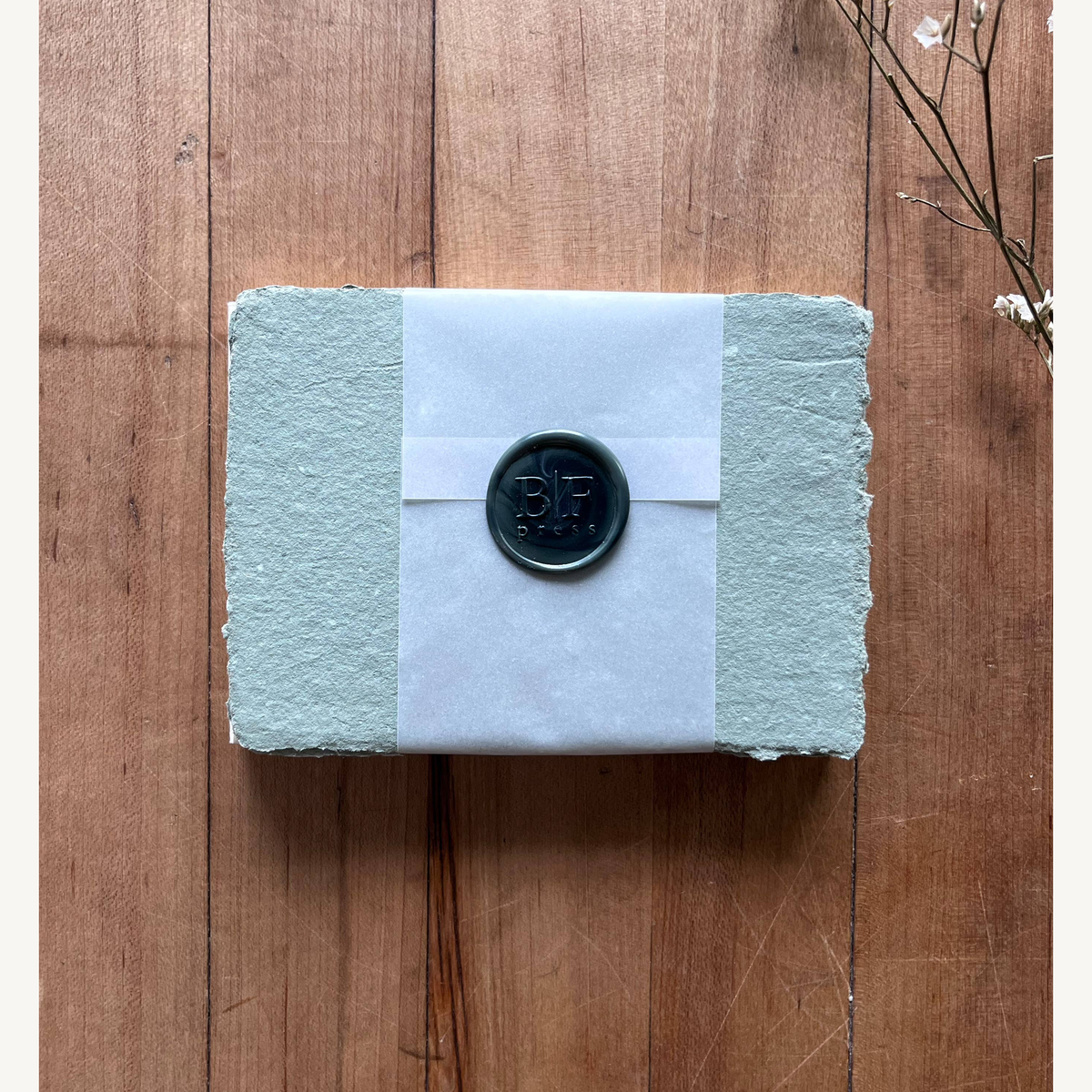 mini set of cards with envelopes moss gold off white_1